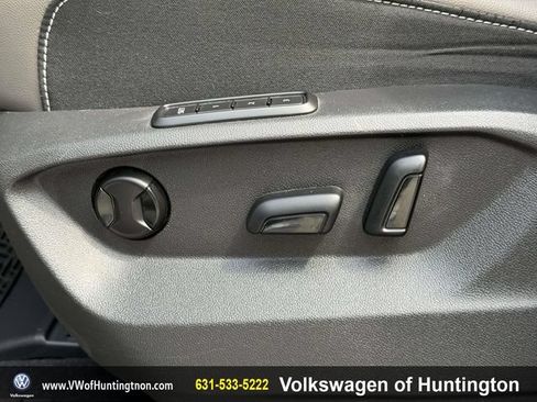 Certified 2023 Volkswagen Atlas SEL Premium AWD/4WD image 18