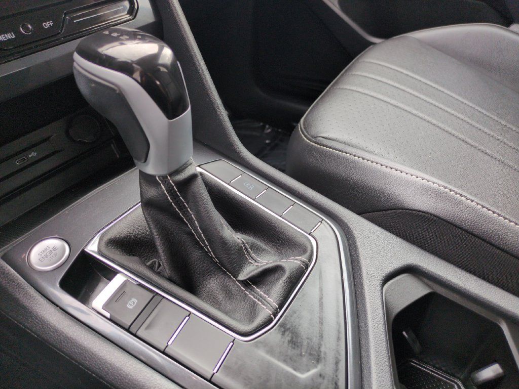 Used 2023 Volkswagen Tiguan SE FWD image 23