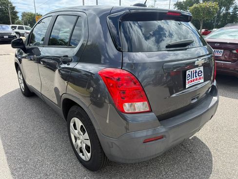 Used 2016 Chevrolet Trax LS FWD image 5