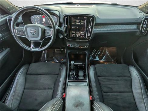 Used 2021 Volvo XC40 T5 R-Design AWD/4WD image 16