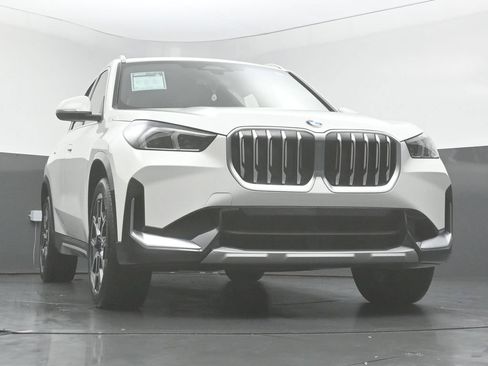 Used 2025 BMW X1 xDrive28i w/ Convenience Package AWD/4WD image 49