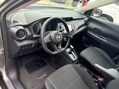 Used 2025 Nissan Kicks Play S FWD image 18