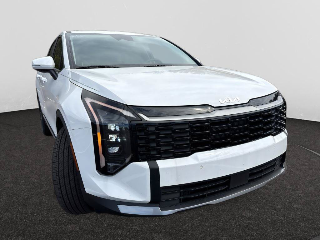 Certified 2026 Kia Sportage EX FWD image 3