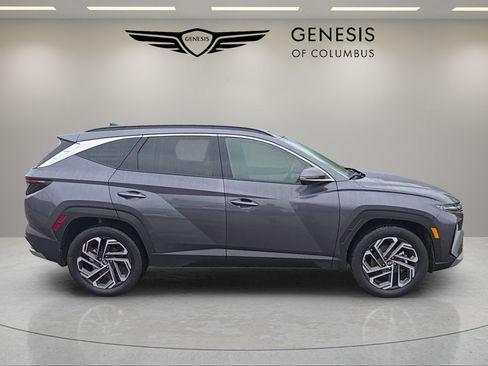 Used 2025 Hyundai Tucson Limited AWD/4WD image 6