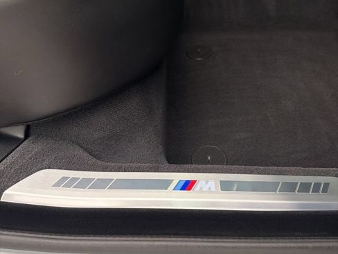 Certified 2024 BMW 760i xDrive w/ Executive Package AWD/4WD image 17
