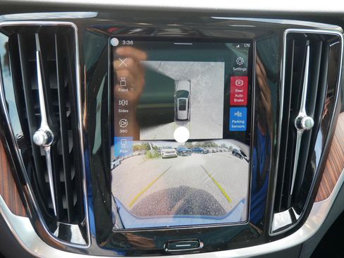 New 2026 Volvo V60 B5 Cross Country Plus w/ Climate Package image 10