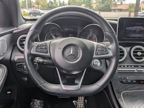 Used 2019 Mercedes-Benz GLC 300 4MATIC image 17