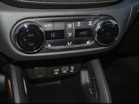 Certified 2023 Chevrolet TrailBlazer ACTIV w/ Convenience Package image 16