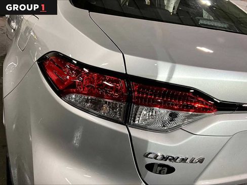 Used 2025 Toyota Corolla LE image 29