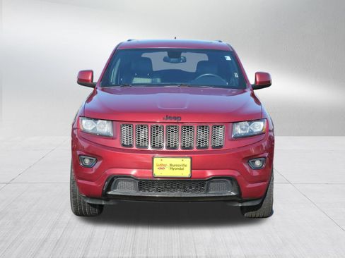 Used 2015 Jeep Grand Cherokee Altitude image 2