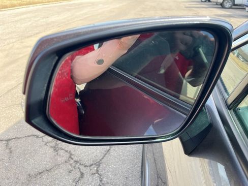 Used 2025 Toyota RAV4 XLE w/ Convenience Package image 39