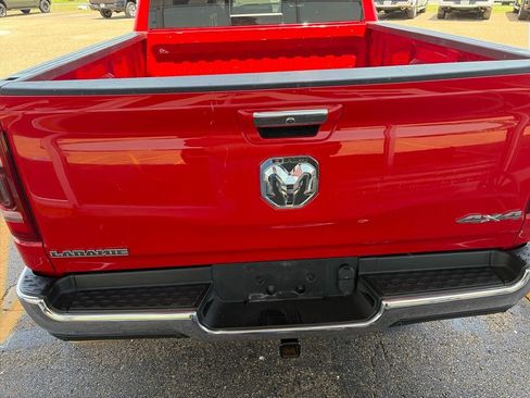 Used 2022 RAM 1500 Laramie AWD/4WD image 7