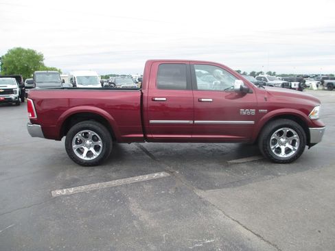Used 2017 RAM 1500 Laramie AWD/4WD image 5