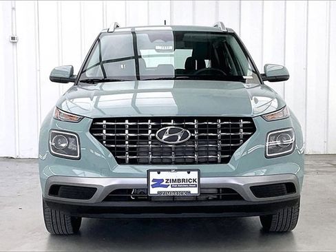 New 2026 Hyundai Venue SEL image 3