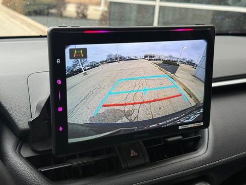 Used 2022 Toyota RAV4 XLE w/ Convenience Package image 24