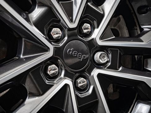 Used 2022 Jeep Grand Cherokee Overland image 8