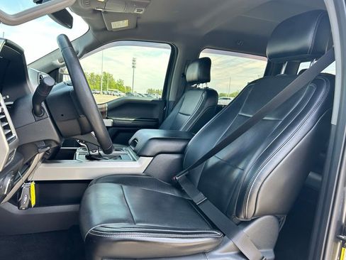 Used 2016 Ford F150 Lariat w/ Equipment Group 501A Mid AWD/4WD image 9