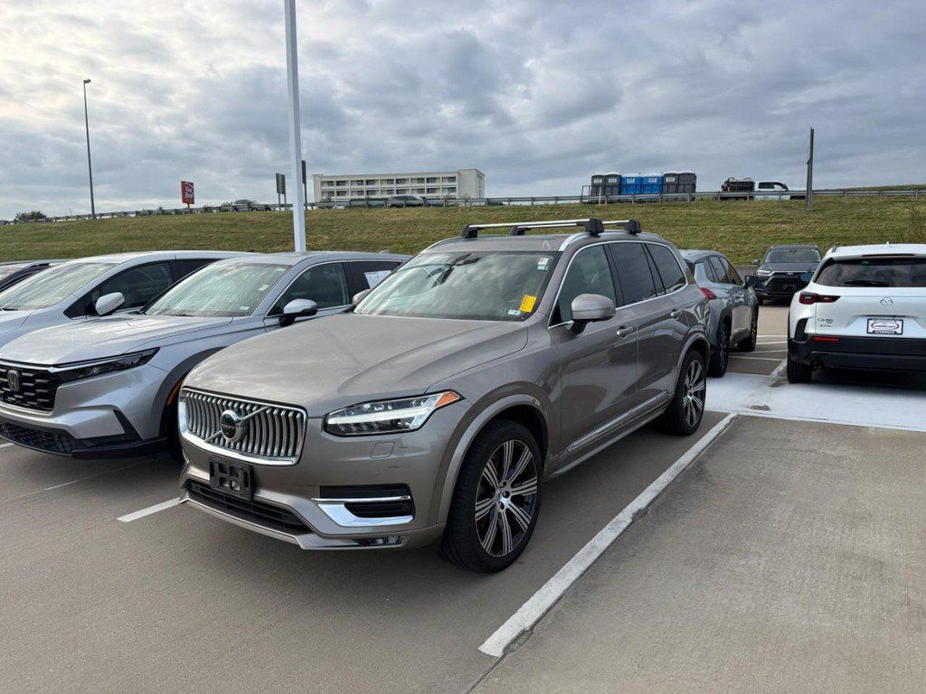 Used 2020 Volvo XC90 T6 Inscription w/ Protection Package Premier AWD/4WD image 5