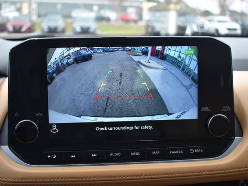 Certified 2023 Nissan Rogue Platinum w/ Platinum Premium Package image 33