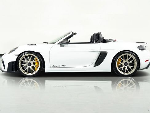Used 2024 Porsche 718 Boxster Spyder RS w/ Weissach Package image 23