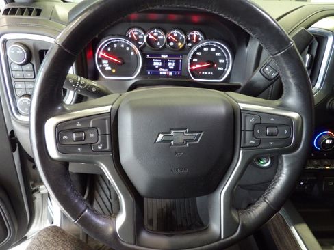 Used 2020 Chevrolet Silverado 1500 RST AWD/4WD image 11