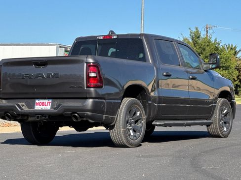 New 2026 RAM 1500 Express AWD/4WD image 3