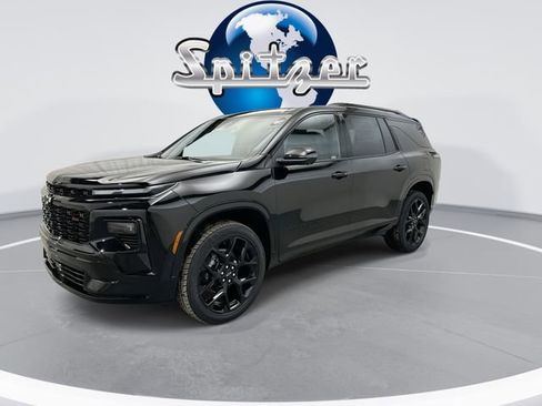 New 2026 Chevrolet Traverse RS w/ LPO, Floor Liner Package image 4