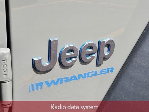 Used 2023 Jeep Wrangler Unlimited Rubicon 4xe w/ Cold Weather Group AWD/4WD image 8