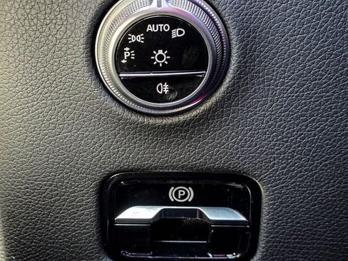 New 2026 Mercedes-Benz GLC 300 4MATIC image 31