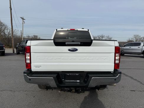 Used 2022 Ford F250 Lariat w/ Lariat Value Package image 5