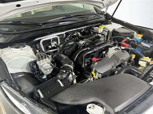 Used 2019 Subaru Outback 2.5i Premium image 26