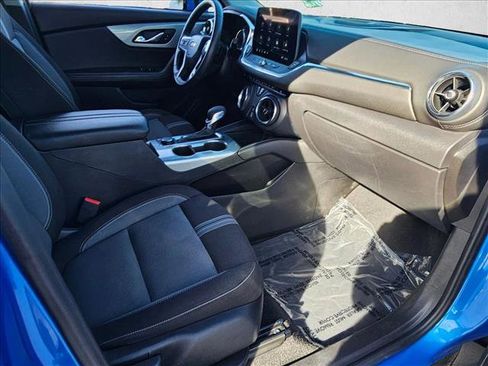 Used 2025 Chevrolet Blazer LT image 19