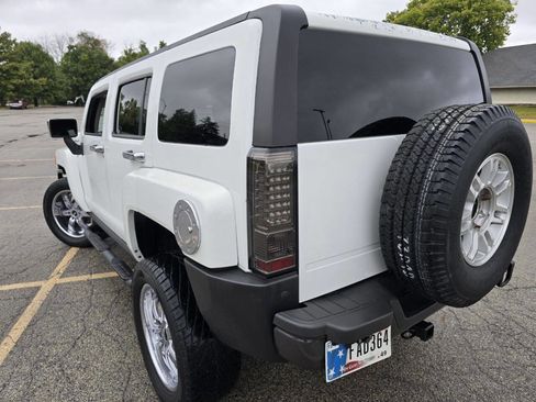 Used 2007 HUMMER H3 image 8