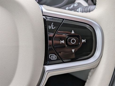 New 2026 Volvo XC60 B5 Ultra w/ Protection Package Premier image 29