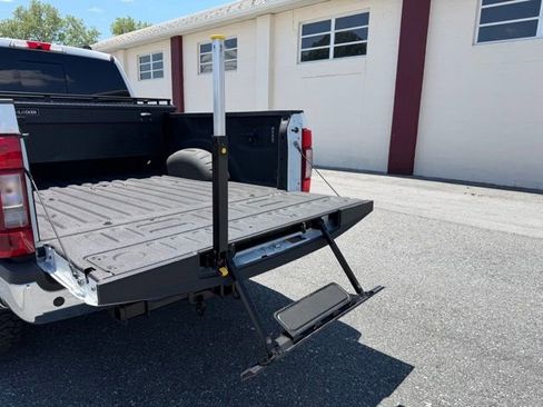 Used 2022 Ford F250 Lariat w/ Lariat Ultimate Package AWD/4WD image 24
