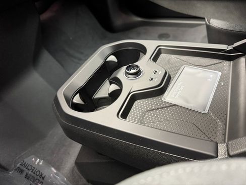 Used 2026 BMW iX xDrive60 w/ M Sport Package image 18