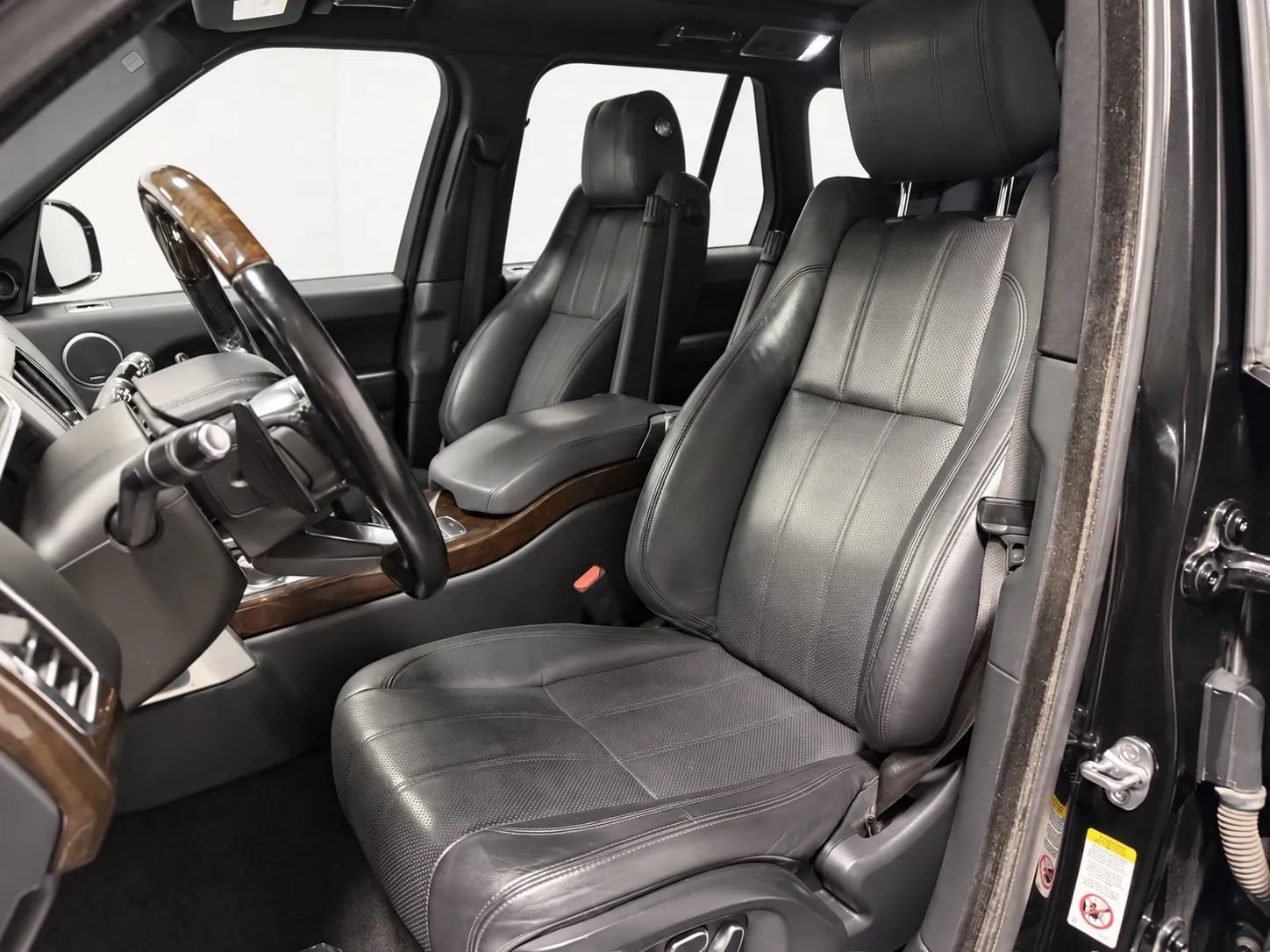 Used 2014 Land Rover Range Rover Supercharged AWD/4WD image 12