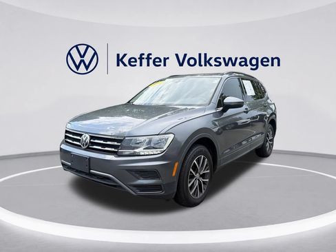 Used 2019 Volkswagen Tiguan SEL R-Line FWD image 1