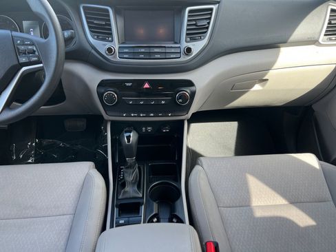 Used 2018 Hyundai Tucson SEL FWD image 11