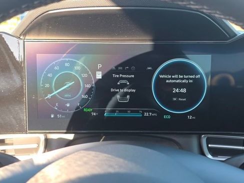 New 2025 Hyundai Elantra Limited w/ Cargo Package image 16