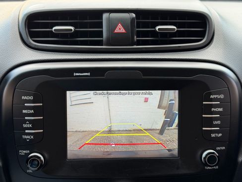 Used 2019 Kia Soul + FWD image 23