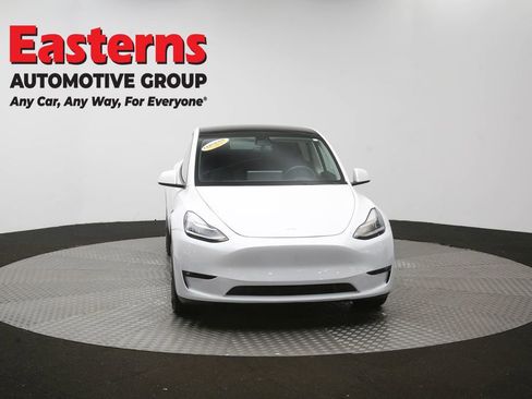 Used 2022 Tesla Model Y Long Range AWD/4WD image 46