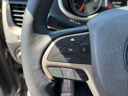 Used 2016 Jeep Cherokee Sport w/ Cold Weather Group AWD/4WD image 11