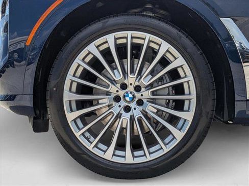 Used 2026 BMW X7 xDrive40i w/ Executive Package image 18
