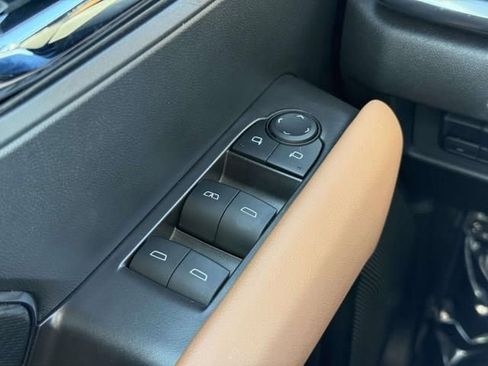 Used 2025 GMC Canyon AT4 w/ Technology Plus Package image 18