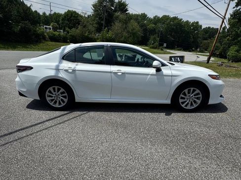 Used 2023 Toyota Camry LE FWD image 3