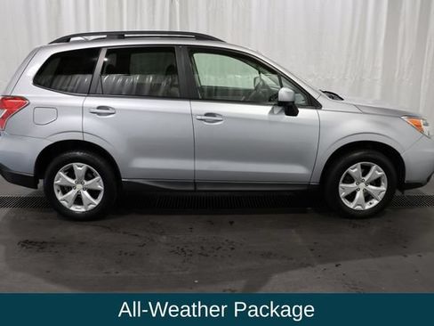 Used 2016 Subaru Forester 2.5i Premium w/ Popular Package #2 AWD/4WD image 2