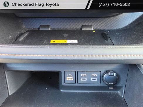 Used 2023 Toyota Highlander Bronze Edition AWD/4WD image 18