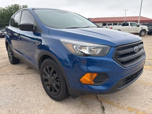 Used 2019 Ford Escape S FWD image 1