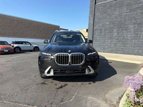 Used 2026 BMW X7 xDrive40i w/ Premium Package AWD/4WD image 13